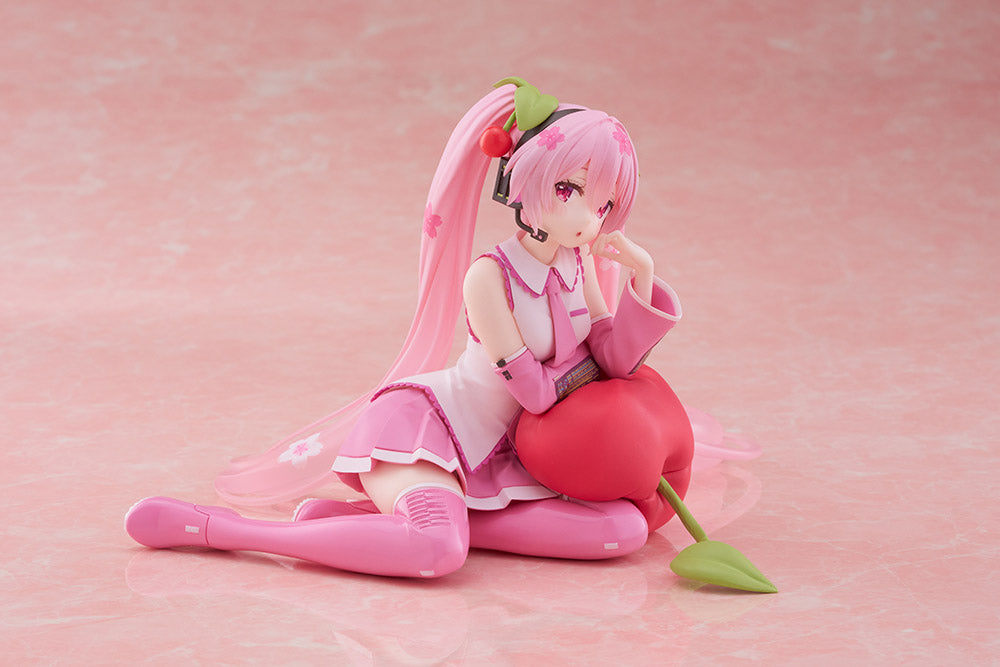 Hatsune Miku - Sakura Miku Desktop Cute Figure (Cherry Cushion Ver.)