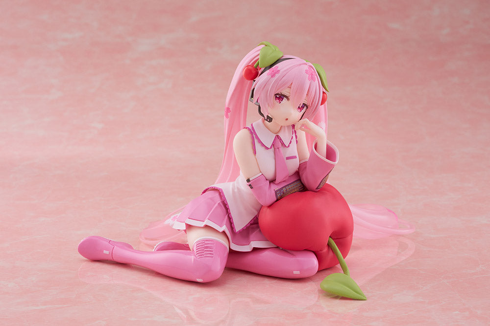 Hatsune Miku - Sakura Miku Desktop Cute Figure (Cherry Cushion Ver.)