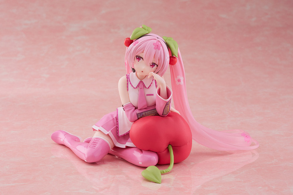 Hatsune Miku - Sakura Miku Desktop Cute Figure (Cherry Cushion Ver.)