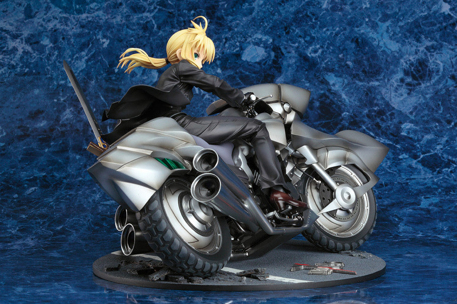 Fate/Grand Order - Saber & Saber Motored Cuirassier 1/8 Scale Figure (Re-release)