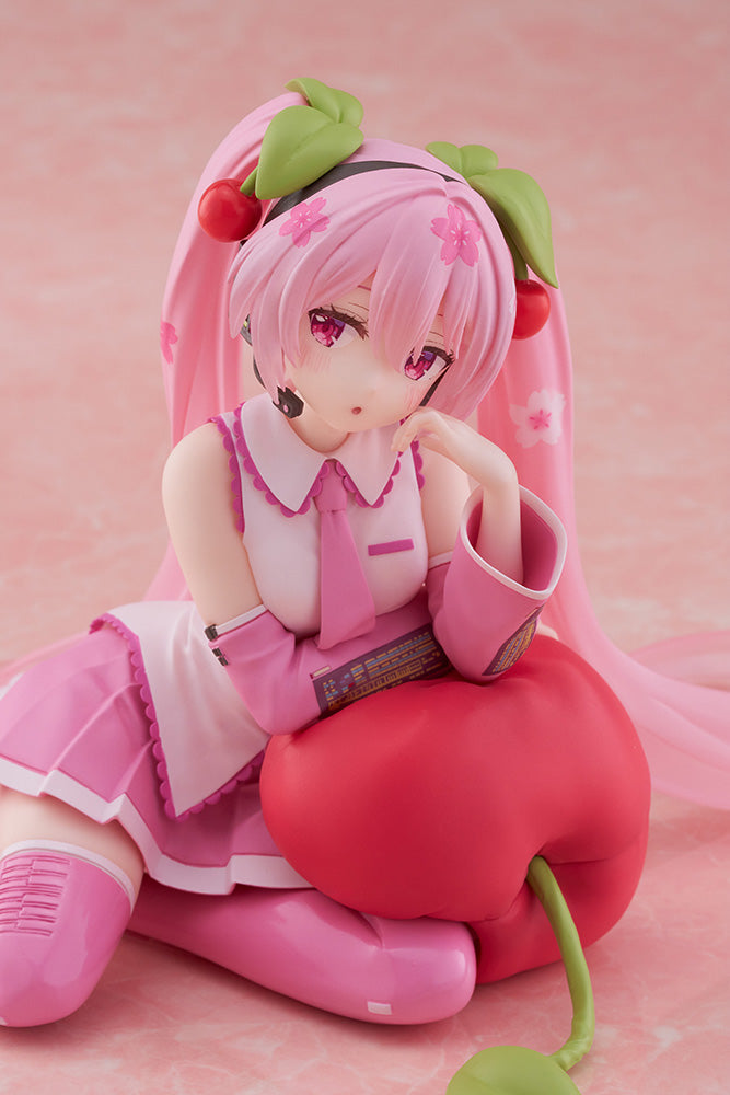 Hatsune Miku - Sakura Miku Desktop Cute Figure (Cherry Cushion Ver.)