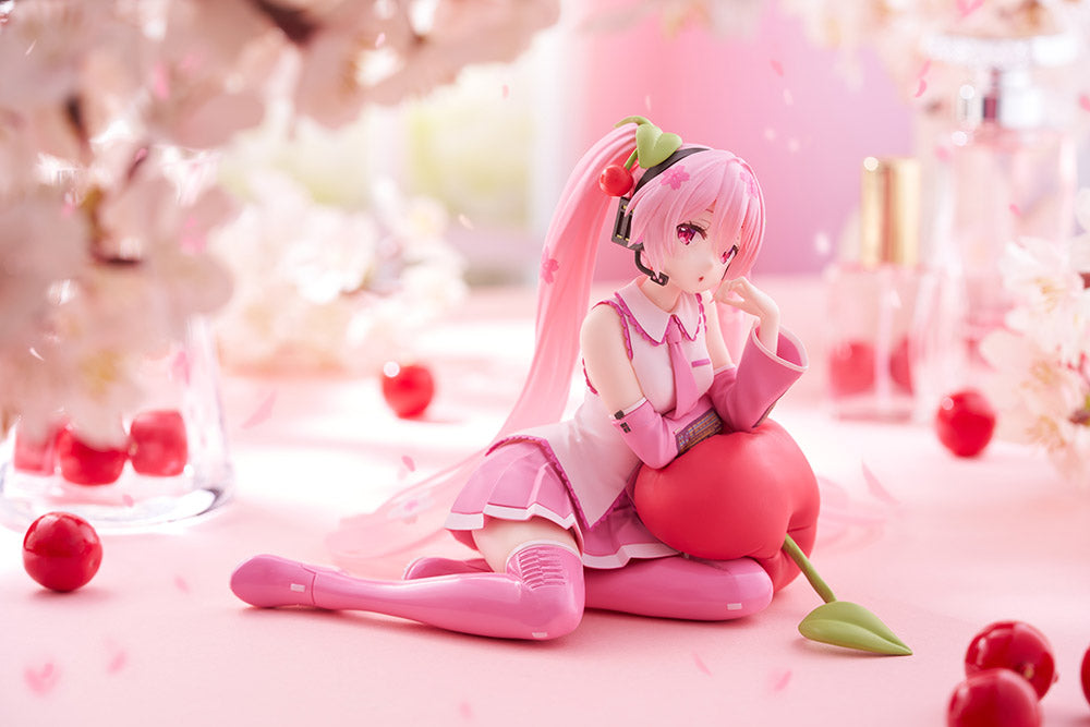 Hatsune Miku - Sakura Miku Desktop Cute Figure (Cherry Cushion Ver.)
