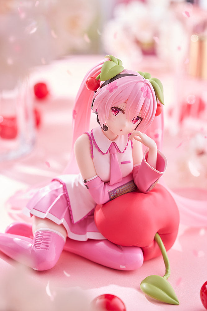 Hatsune Miku - Sakura Miku Desktop Cute Figure (Cherry Cushion Ver.)