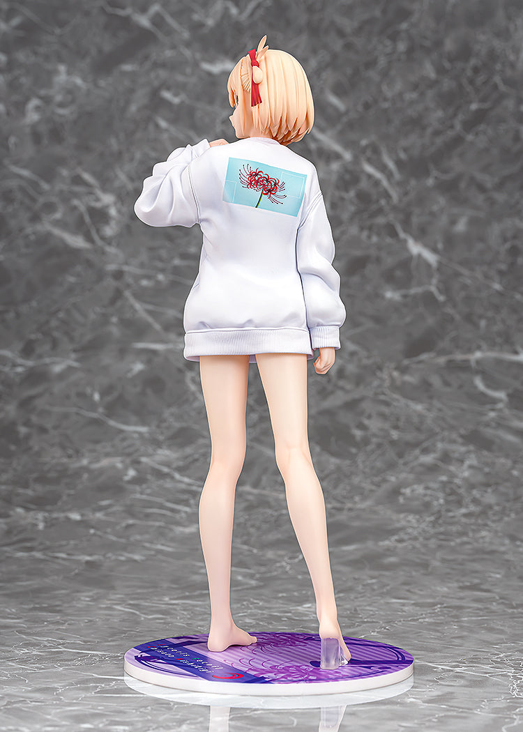 Lyoris Recoil - Chisato Nishikigi: Oversized Sweatshirt Ver. 1/7 Scale Figure