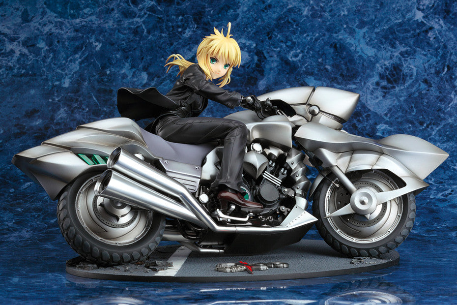 Fate/Grand Order - Saber & Saber Motored Cuirassier 1/8 Scale Figure (Re-release)
