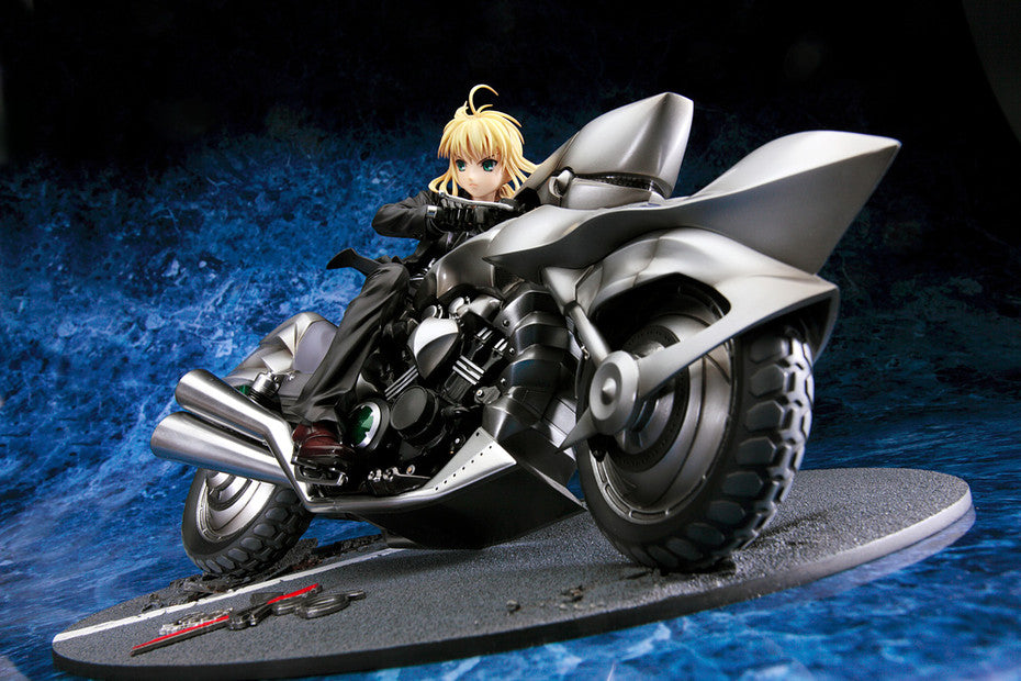 Fate/Grand Order - Saber & Saber Motored Cuirassier 1/8 Scale Figure (Re-release)