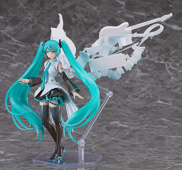 PLAMATEA Hatsune Miku: Happy 16th Birthday Ver. Model Kit (Rerelease)