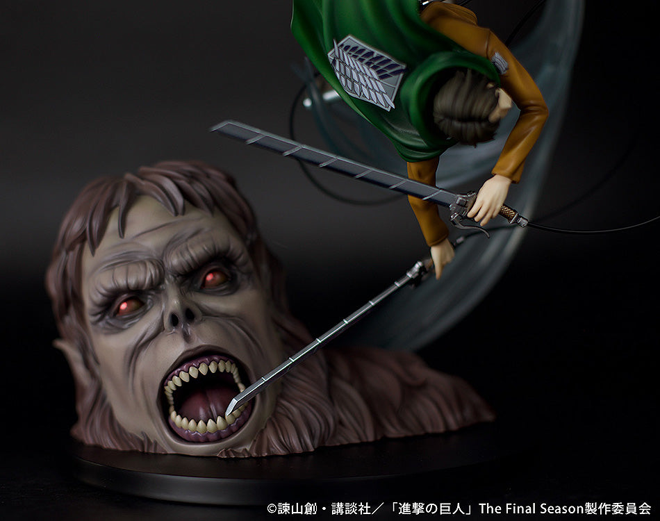 Attack on Titan - Scale Figure "Levi vs Beast Titan ver." Figure