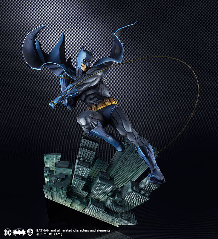 Batman  - Art Respect: Batman 1/6 Scale Figure