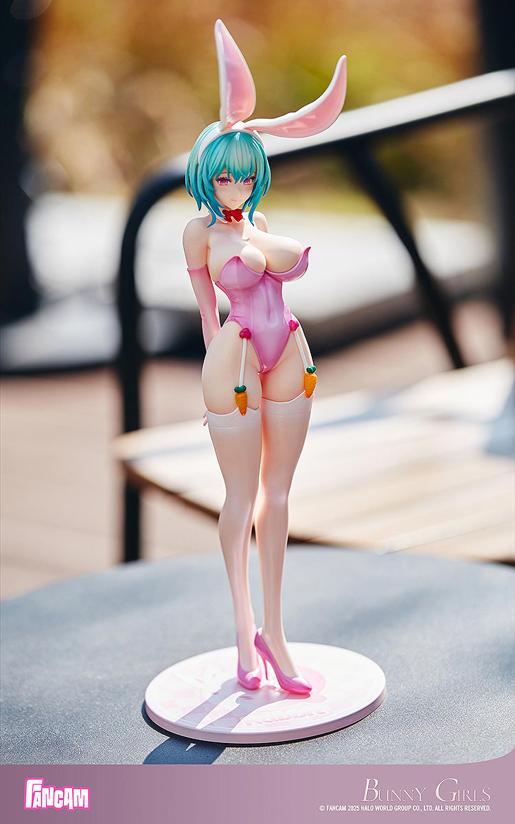 Bunny Girls: Limited Color Ver. 1/7 Scale Figure