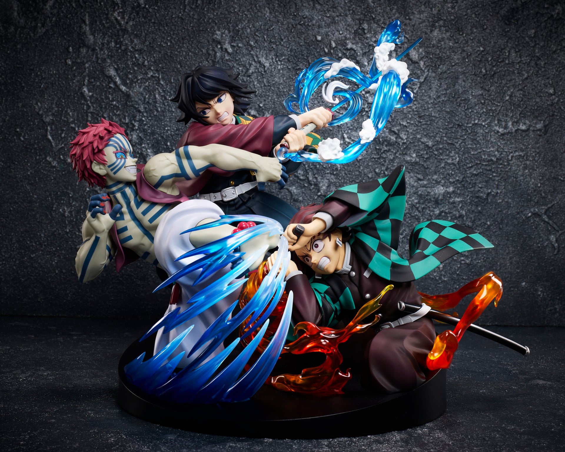Demon Slayer: Kimetsu no Yaiba -  Tanjiro Kamado & Giyu Tomioka & Akaza Figure