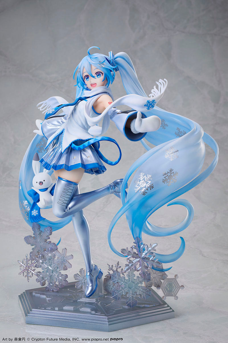 Hatsune Miku - Snow Miku Sky Town 10th Anniversary Ver. 1/7 Complete Figure