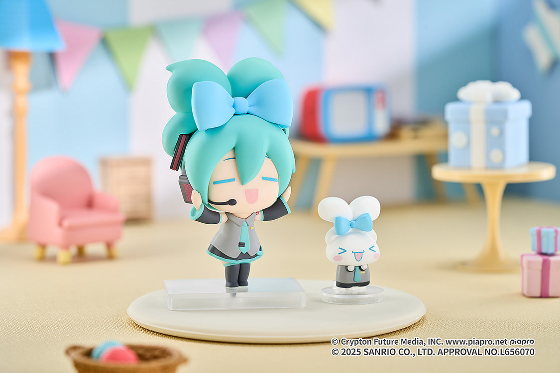 Collectible Figure Hatsune Miku x Cinnamoroll