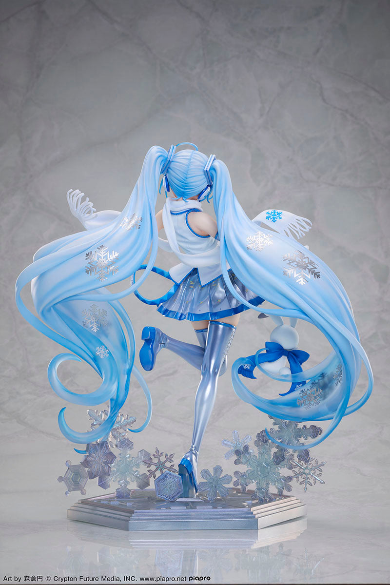 Hatsune Miku - Snow Miku Sky Town 10th Anniversary Ver. 1/7 Complete Figure