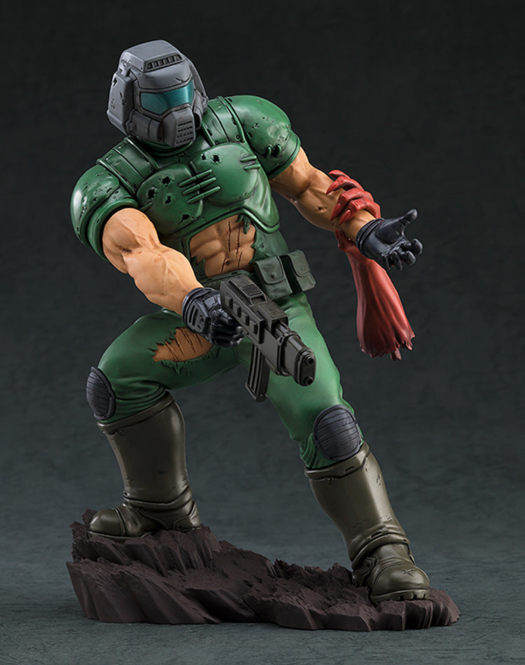 DOOM  - POP UP PARADE SP Doom Marine Figure