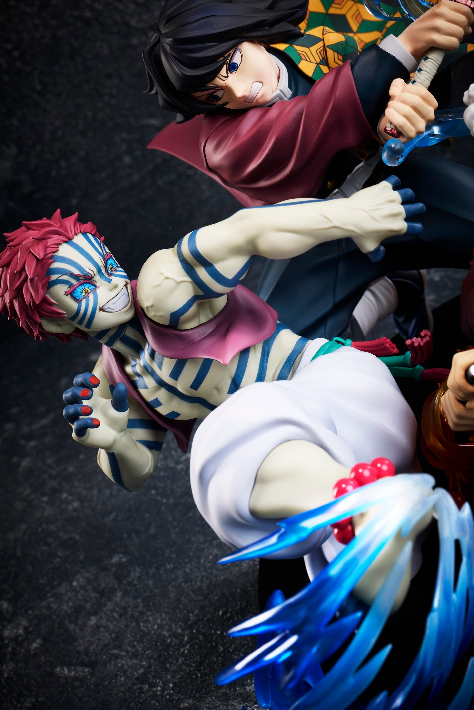 Demon Slayer: Kimetsu no Yaiba -  Tanjiro Kamado & Giyu Tomioka & Akaza Figure