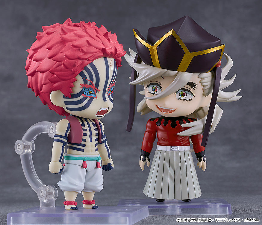 Nendoroid Doma dengan kipas lipat dan berbagai ekspresi muka