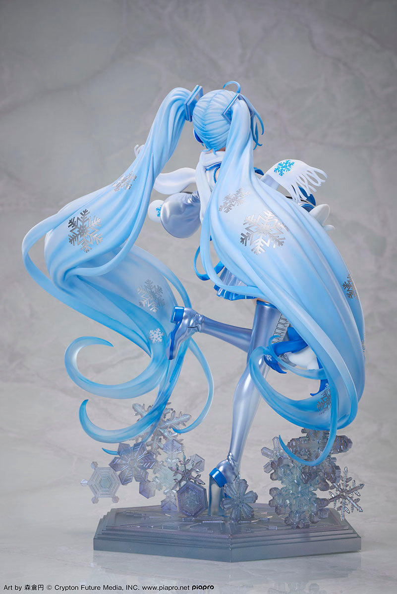Hatsune Miku - Snow Miku Sky Town 10th Anniversary Ver. 1/7 Complete Figure