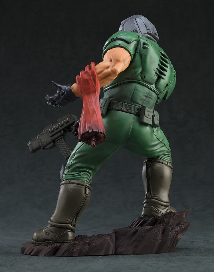DOOM  - POP UP PARADE SP Doom Marine Figure
