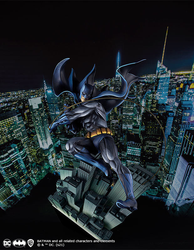 Batman  - Art Respect: Batman 1/6 Scale Figure