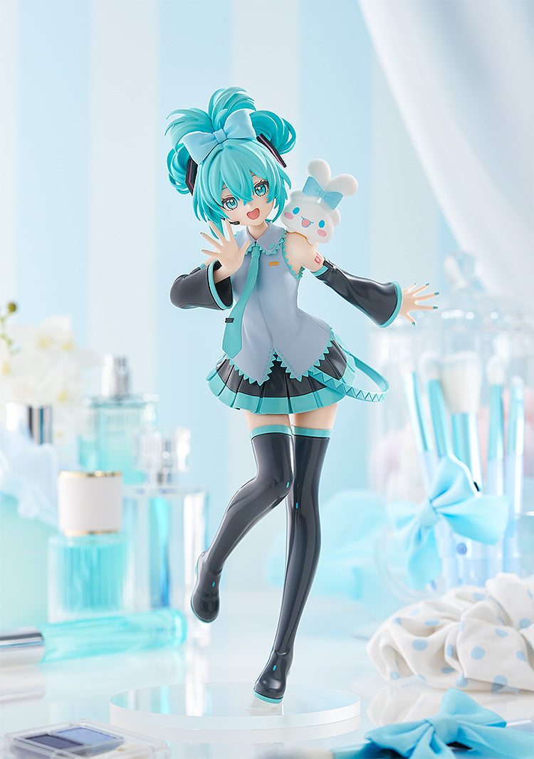 Hatsune Miku x Cinnamoroll - POP UP PARADE Hatsune Miku: Colaboração Cinnamoroll Ver. Boneco Tamanho L