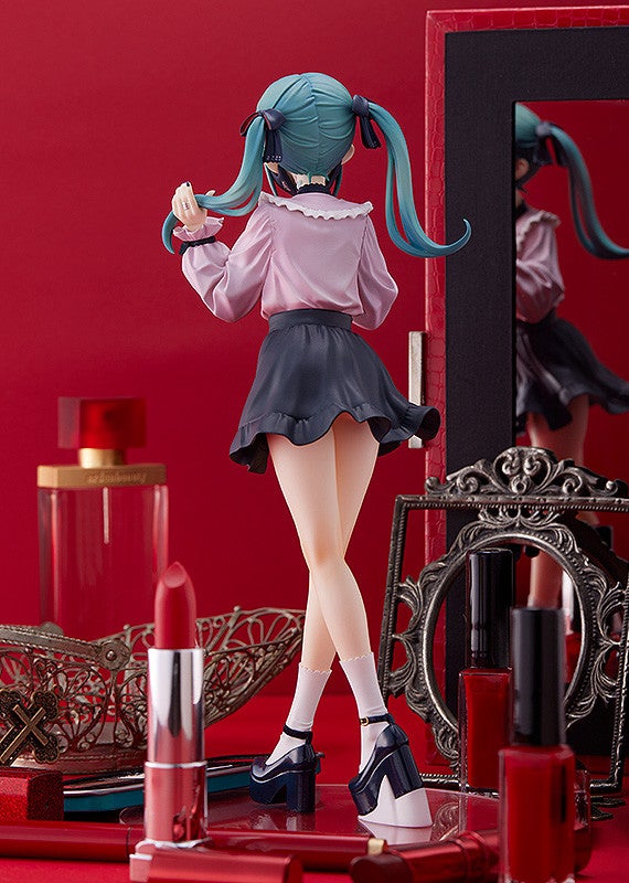 Hatsune Miku - POP UP PARADE Hatsune Miku: The Vampire Ver. L Figure
