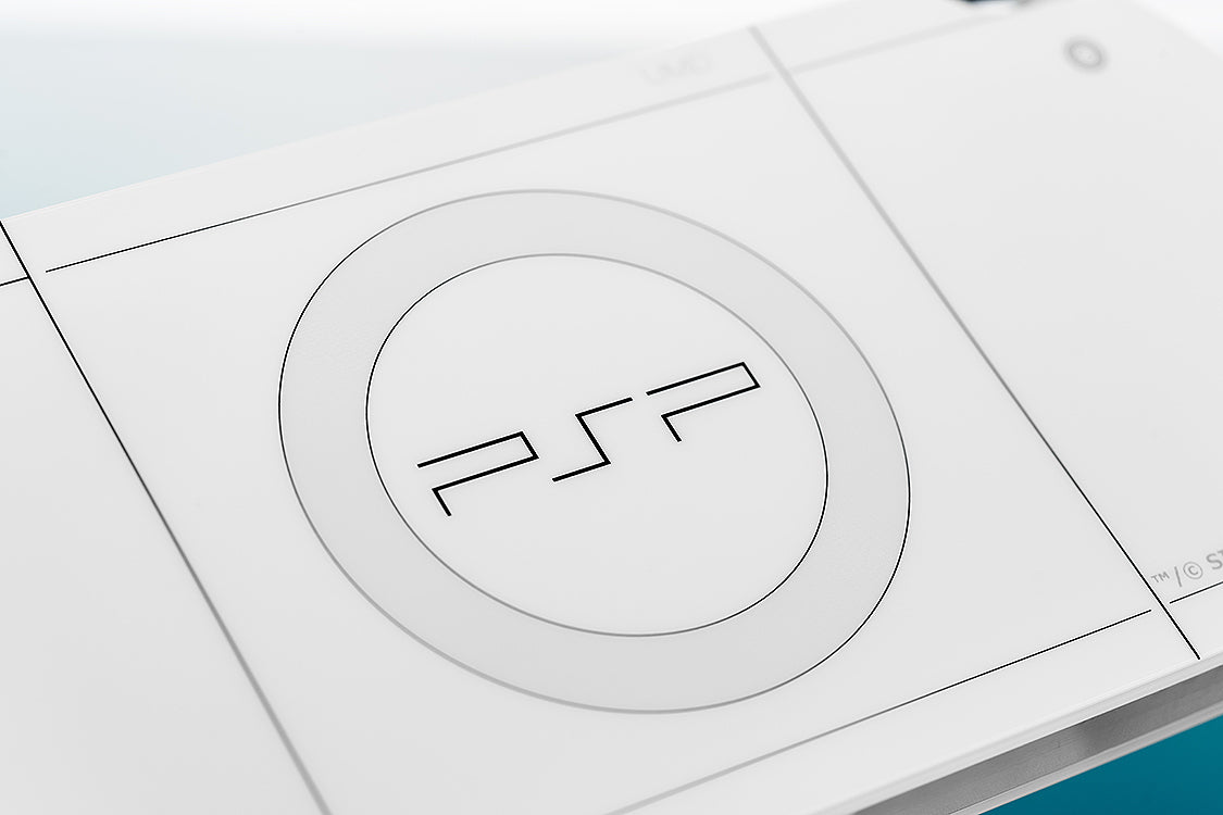 PSP™ (PlayStation™Portable) Rattle Acrylic Stand: Black Ver./White Ver.