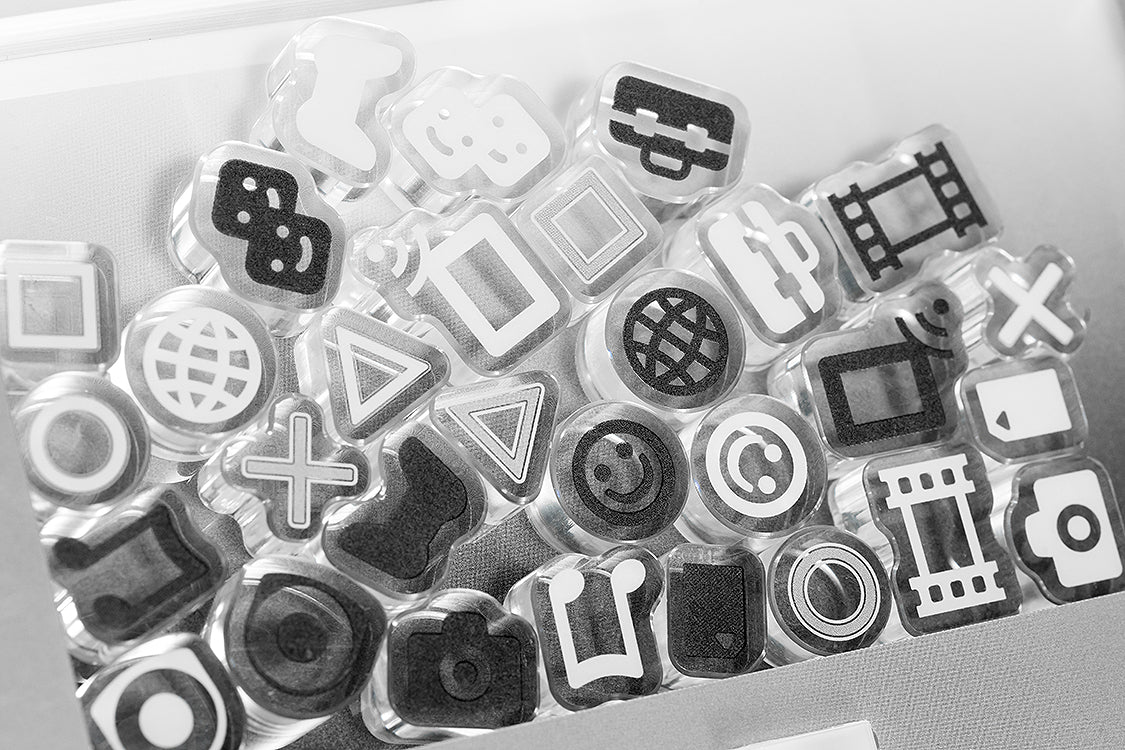 PSP™ (PlayStation™Portable) Rattle Acrylic Stand: Black Ver./White Ver.
