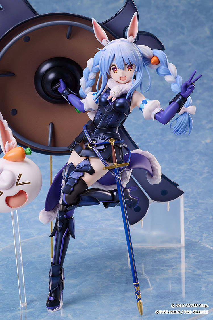 Usada Pekora × Mash Kyrielight Collaboration 1/7 Scale Figure
