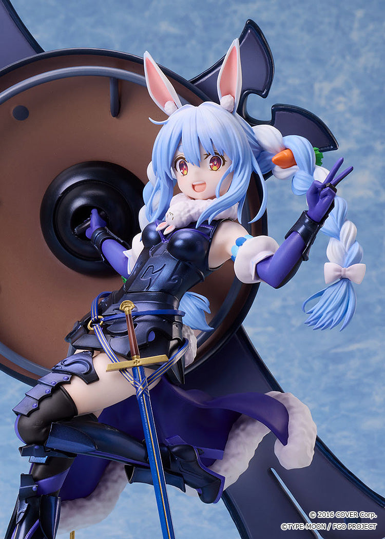 Usada Pekora × Mash Kyrielight Collaboration 1/7 Scale Figure