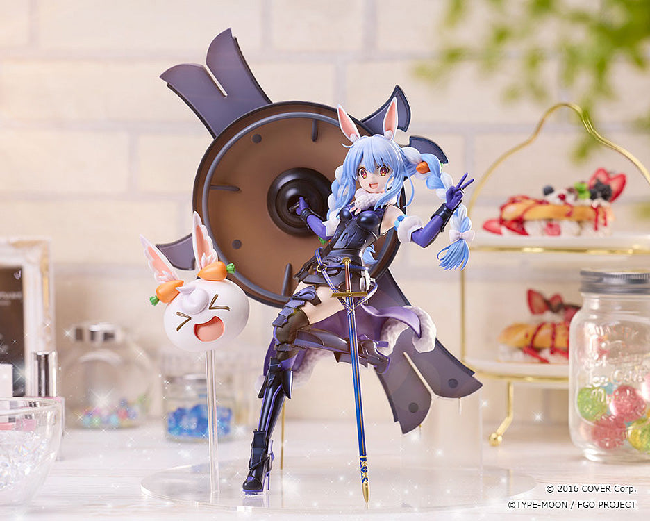Usada Pekora × Mash Kyrielight Collaboration 1/7 Scale Figure